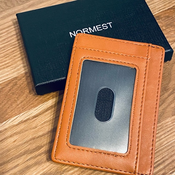 Normest AirTag Wallet - Picture 3 of 4
